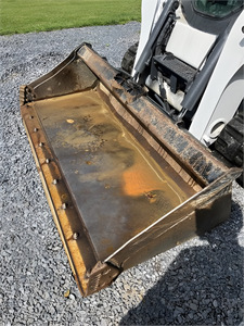 Envío rápido 2020 T770 Bobbcat Skid Steer Loader Cargador de alta calidad Listo para enviar Motor diésel Cargador asequible - Product Image 5