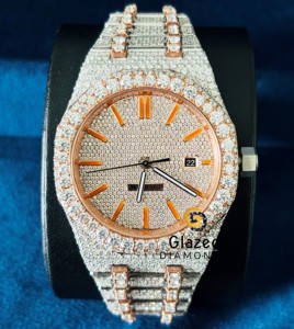 Magnifique montre hip-hop pour homme en moissanite, sertie de diamants ronds taille brillant et d'une barre orange. - Product Image 2