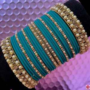 ชุดกำไลข้อมือชูรีอันแบบมีประกายสำหรับเจ้าสาว สไตล์แฟชั่นอินเดียและปากีสถาน  วัสดุโลหะคุณภาพดีเยี่ยม - Product Image 2