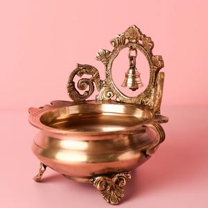 Laiton Métal Taj Urli Eau Flottant Fleurs Pot Élégant Puja Décoration Article pour Cadeau But - Product Image 4