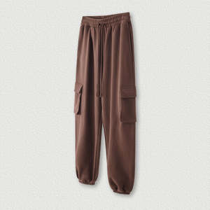 Pantalons de survêtement cargo en maille respirante coupe-vent décontractée à taille mi-haute élastique de couleur streetwear avec grandes poches et trous aux chevilles ajustés - Product Image 6