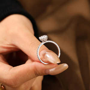 แหวนแต่งงานเพชรทรงกลม 3.50 กะรัต ผลิตในห้องปฏิบัติการ ตัวเรือนทองคำขาว 14K ดีไซน์งานฝีมือสำหรับเจ้าสาว - Product Image 1