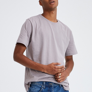 เสื้อยืดผู้ชายโอเวอร์ไซส์ผ้าฝ้าย100% เฮฟวี่เวท220กรัมลายทึบสไตล์ทางการโลโก้ออกแบบได้ตามต้องการ - Product Image 2