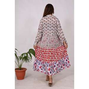 Robe longue en coton bohème pour femme, robe longue en patchwork floral fait à la main pour l'été, le festival et les tenues quotidiennes - Product Image 6