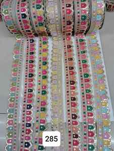 Cordones bordados tradicionales hechos a medida con Zari & Beads hechos a mano con precisión y arte Ideal para saris y lehengas - Product Image 2