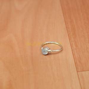 Anillo Minimalista de Plata de Ley 925 con Piedra Lunar Natural Hecha a Mano, Anillo de Alambre con Piedras Preciosas para Mujer, Novia, Diseño Único - Product Image 2