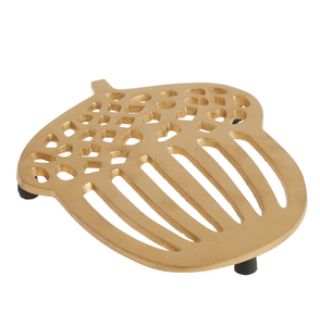 Dessous de plat en métal en forme de gland fait à la main carré Table de cuisine Table à manger Dessous de plat laiton fini prix de gros tapis et tampons - Product Image 1