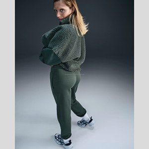 Sweat à capuche et pantalon zippés OEM pour femmes, poids lourd, avec marque personnalisée, vêtements de mode en polaire d'hiver ODM de qualité supérieure avec techniques brodées - Product Image 2