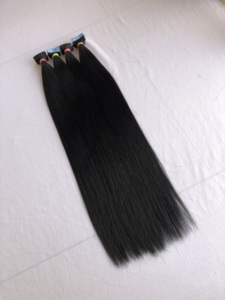 Extensiones de cinta recta de 24 ''de cabello humano virgen Remy 100% de alta calidad al por mayor en color #1 Materia prima suave proveedor indio - Product Image 3