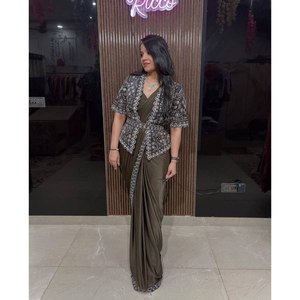 Vêtement de fête pour femmes, style indien traditionnel, ethnique, luxueux, en georgette, broderie, travail de séquence, non cousu, lavable, toutes saisons - Product Image 3