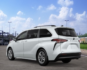 Toyota Sienna XLE 7 places à traction avant, modèle 2021, d'occasion - Prête à être expédiée - Product Image 2