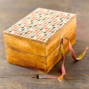 LUSTER BOIS NATUREL Boîte à épices de table en bois de qualité supérieure imprimée avec compartiments séparés pour les épices et les fruits secs - Product Image 2