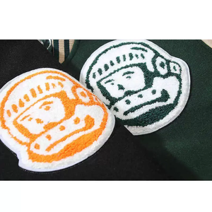 เสื้อแจ็กเก็ตทีมเบสบอลของผู้ชายเสื้อแจ็คเก็ตสไตล์นักศึกษาผ้าวูลปักลาย100% คอปกตั้งแจ็คเก็ตติดกระดุมสำหรับฤดูหนาวดีไซน์ตามสั่ง - Product Image 3