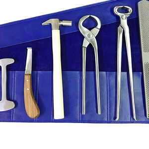 Kit de maréchal-ferrant professionnel réutilisable et durable en acier inoxydable à haute teneur en carbone avec étui à outils pour usage vétérinaire à cheval - Product Image 5