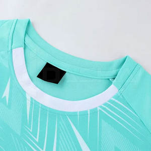 Uniformes de fútbol de poliéster 100% personalizados, camisetas y kits de fútbol de equipo de entrenamiento de nuevo diseño - Product Image 3