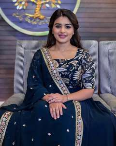 Nouveau Designer Collection Georgette Lourde Séquence Broderie Travail Anarkali Robe Et Avec Dupatta Prêt À Porter Au Prix De Gros - Product Image 3