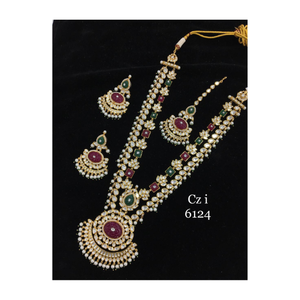 Ensemble collier et boucles d'oreilles en mosaïque Kundan intemporel bijoux de luxe pour les mariages réceptions fêtes glamour pour les occasions de fiançailles - Product Image 1