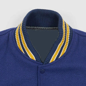 Veste universitaire en cuir brodée en chenille avec logo personnalisé, dernière collection 2024, vente chaude pour hommes, hiver, lettres brodées - Product Image 4