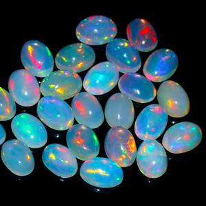 Cabochons d'opale éthiopienne naturelle pierres précieuses en vrac pour la fabrication de bijoux 3x5,4x6,5x7,7x9mm forme ovale d'opale de feu multicolore en gros - Product Image 1