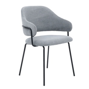 <span class=keywords><strong>Chaise</strong></span> de salle à manger nordique rembourrée en tissu avec dossier en forme de baril, accoudoirs et pieds en métal pour la maison, la cuisine et le salon - Product Image 1