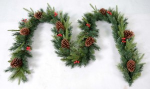 Artificial Christmas Garland Green & Snowy – Pre-Lit LED Garland with <b>Pinecones</b> & Berries for Home Decoration - Product Image 6
