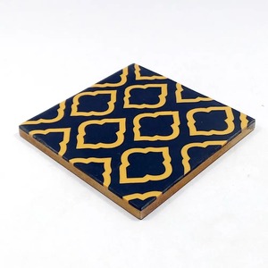 Juego de Posavasos de Madera de Nogal Clásico, Hecho a Mano, Ecológico, Ligero, con Logotipo Personalizado, para Hogar y Hotel - Product Image 1