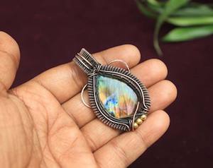 Awesome Handmade Metal Brass Gold Plated Pendant Labradroit Gemstone Oval Shape 25mm Fashion Jewelry <b>Set</b> & Anniversary Gift - Product Image 1