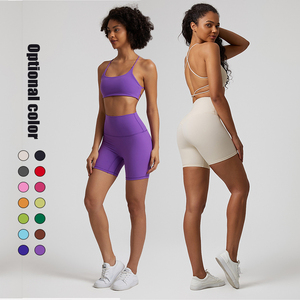 Ensemble de vêtements de sport pour femmes grande taille 2 pièces avec shorts - Design sexy à découpes <span class=keywords><strong>2022</strong></span> - Product Image 1