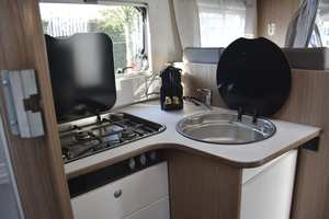 Mini Caravana Moderna 4x4, Económica, Nueva, Euro6, Remolque de Lujo para Acampar, Autocaravana Todoterreno para 4-6 Personas, Usada, Premium, Ligera - Product Image 4