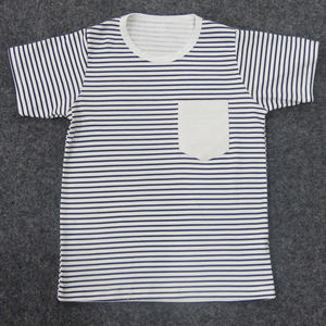 เสื้อยืดลายทางผู้ชายพร้อมกระเป๋าตัดสี โลโก้สั่งทำ ผ้าฝ้าย 100% เสื้อยืดแขนสั้นลำลองลายทางสำหรับผู้ชาย - Product Image 6