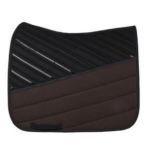 Manta de silla de montar inglesa con enfoque en la comodidad, estructura acolchada de algodón con forro suave y material transpirable para sesiones de equitación prolongadas - Product Image 1