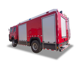 <span class=keywords><strong>Camion</strong></span> de pompiers en mousse Sinotruk 8CBM 4x2 300PS <span class=keywords><strong>Camion</strong></span> de lutte contre l'incendie certifié CE à double cabine - Product Image 3