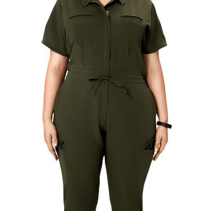 Uniforme médico profesional tipo scrub diseñado para comodidad, movilidad, transpirabilidad y uso confiable durante todo el día en el cuidado de la salud. - Product Image 2