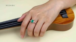 Anillo de compromiso con forma de Esmeralda vintage de oro macizo de 14 quilates Centro 8*6mm Anillo de Esmeralda cultivado en laboratorio con opciones de cambio de tono de metal - Product Image 6