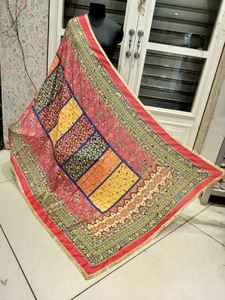 Châle en soie pakistanaise traditionnelle de luxe tendance, long, multicolore, broderie florale, travail de miroir, style ethnique, dupatta en chinon - Product Image 3