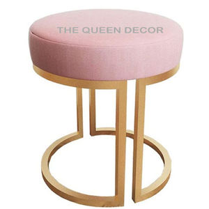 Métal rond en acier inoxydable finition antique dorée de style moderne avec tabouret pouf en tissu rose accessoires pour la maison - Product Image 1