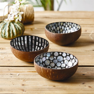 งานฝีมือบินห์มินห์ ขายส่งชามมะพร้าวเคลือบเงาแบบยั่งยืน ลายดอกไม้ออกแบบเองได้ สำหรับผลไม้ สลัด สีและขนาดตามสั่ง - Product Image 5