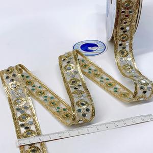 Encaje de espejo para vestidos de novia y vestidos étnicos Hecho EN LA India Espejo decorativo Trabajo Encaje Hecho a mano y opciones de máquina - Product Image 3