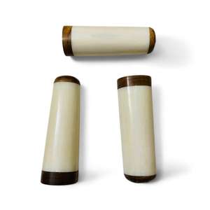 Ensemble de flacons à épices en os de buffle faits à la main Accessoires de cuisine Salière Poivrière Support en plastique Outils à épices en herbe - Product Image 3