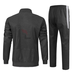 Conjunto Deportivo de Invierno para Hombre con Capucha y Logotipo Personalizado, Sudadera y Pantalones Deportivos de Cintura Elástica y Tejido Grueso - Product Image 5