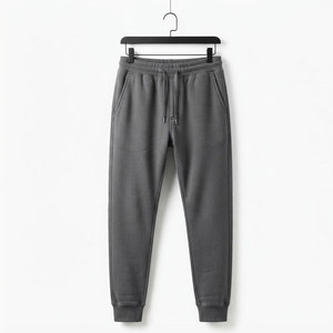 Pantalones deportivos premium para hombre, ligeros, de tela transpirable, ajuste cómodo, ideales para gimnasio, correr, entrenamiento y uso diario informal. - Product Image 1