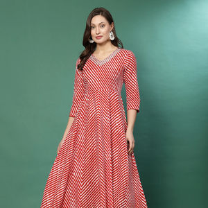 Ropa india y pakistaní último diseño bordado a mano Algodón puro hermoso Leheriya impreso estilo Anarkali Kurti al por mayor - Product Image 1