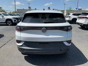 Vehículo Eléctrico Volkswagen ID.4 Pro S RWD 2022 con Autonomía NEDC de 501-600 km, Batería de 90-110 kWh y Motor de 300 kW - Product Image 4