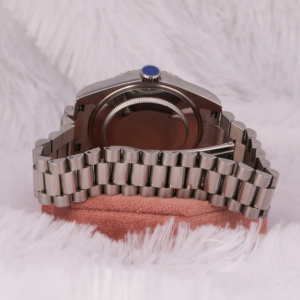 Montre-bracelet d'affaires unisexe de qualité supérieure avec buste en diamant Moissanite de luxe, lunette en verre et acier inoxydable de 20mm, nouveauté - Product Image 2