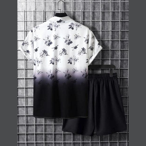 Conjunto de dos piezas informal de verano para hombre, camisa de manga corta con estampado floral degradado y pantalones cortos con cordón - Product Image 2