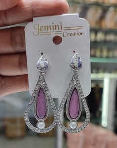 Último diseñador indio al por mayor joyería de jhumka Kundan pendientes nuevas colecciones para mujer elegante colección de pendientes 2024 - Product Image 3