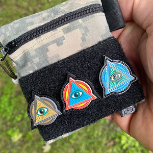 Patch personnalisé en PVC <span class=keywords><strong>pour</strong></span> les yeux Illuminati 3D en caoutchouc souple crochet et boucle <span class=keywords><strong>pour</strong></span> les yeux de <span class=keywords><strong>ranger</strong></span> patch carré phosphorescent <span class=keywords><strong>pour</strong></span> sacs et vestes - Product Image 2
