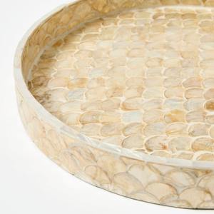 Plateau en nacre rond, crème neutre, mosaïque, fait à la main, plateau de service décoratif pour table basse de luxe, cuisine et décoration de salle à manger - Product Image 3