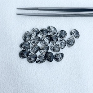 Cuarzo rutilado negro natural de 4x6 mm, cabujón plano en forma de pera, venta al por mayor de piedras preciosas calibradas sueltas para la fabricación de joyería fina. - Product Image 1