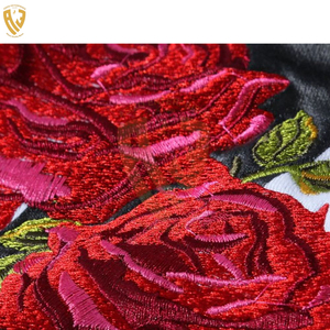 เสื้อฮู้ดแบบสวมหัวของผู้ชายผ้าโพลีเอสเตอร์ปักลาย100% - Product Image 4